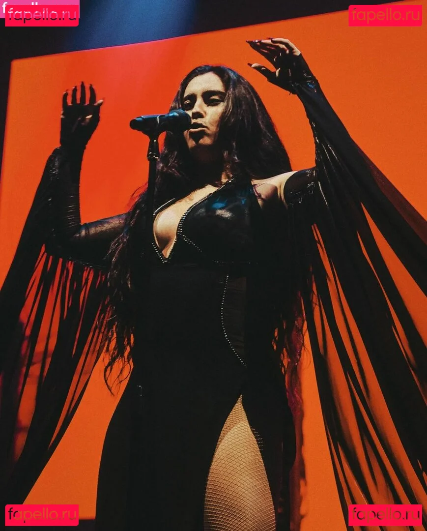 Lauren Jauregui Onlyfans Photo Gallery 