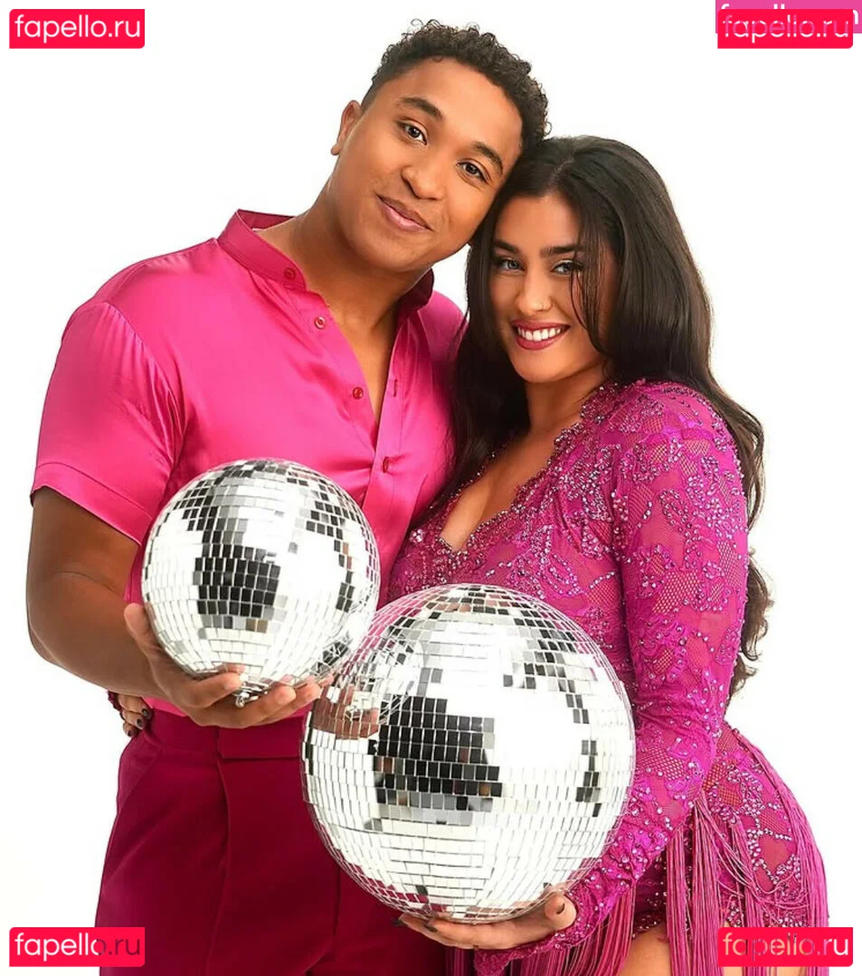 Lauren Jauregui Onlyfans Photo Gallery 