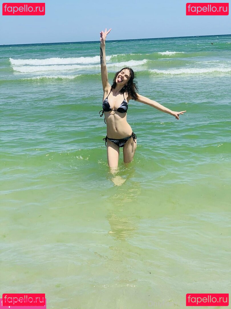 FallingDevil / hot.fallingdevil Onlyfans Photo Gallery 