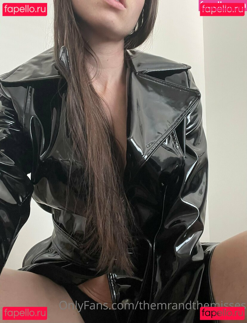 somethingceleste / themrandthemisses Onlyfans Photo Gallery 