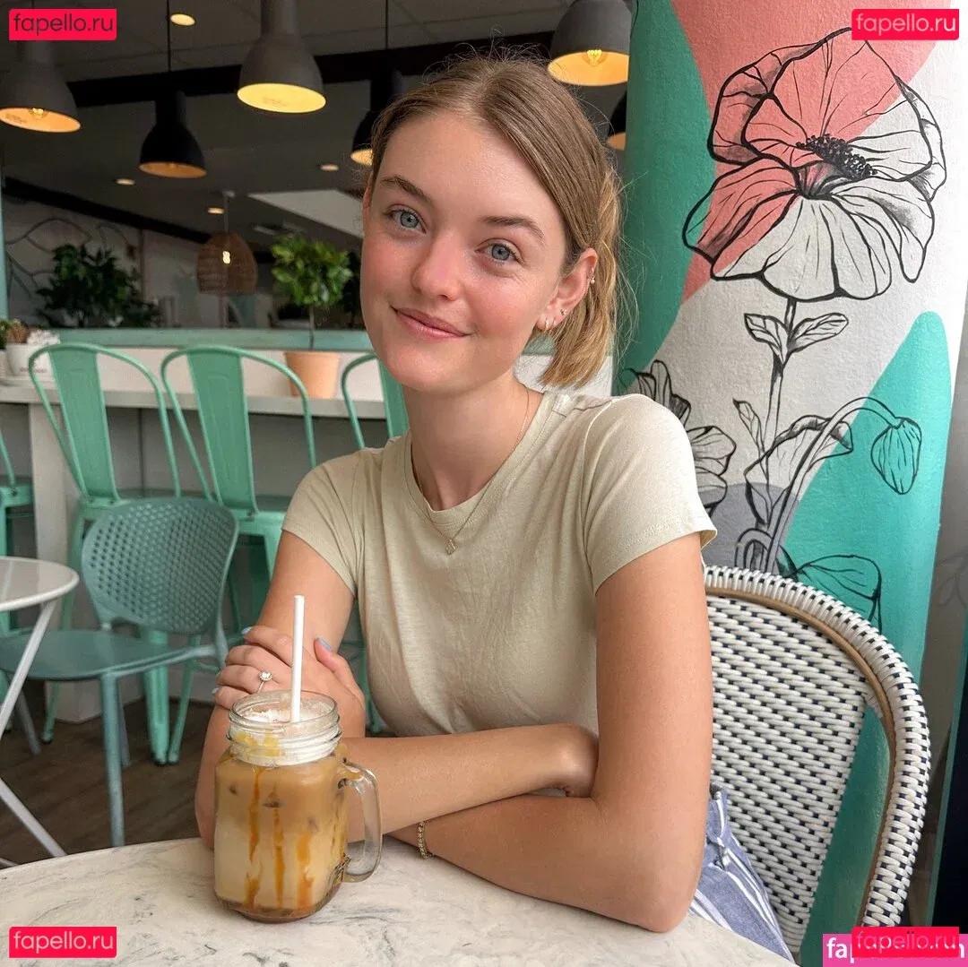 Willow Hand Onlyfans Photo Gallery 