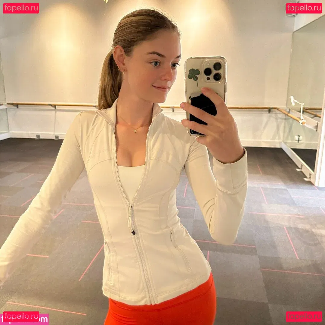 Willow Hand Onlyfans Photo Gallery 