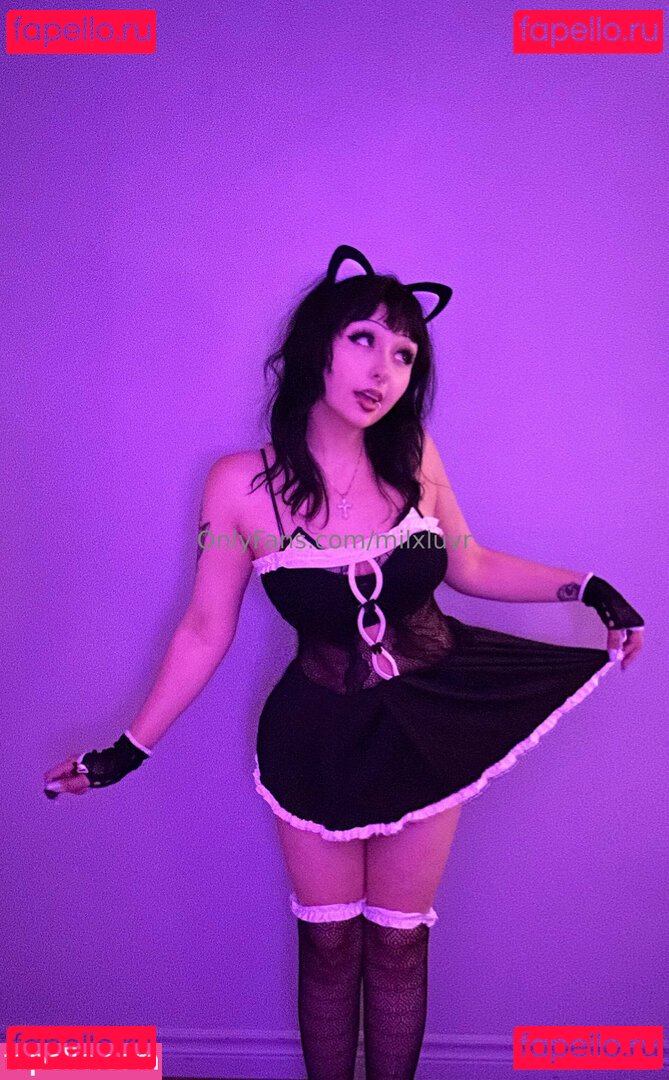 charlxvesmilk / govassignedgoth / milxluvr Onlyfans Photo Gallery 