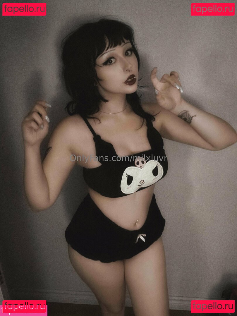 charlxvesmilk / govassignedgoth / milxluvr Onlyfans Photo Gallery 