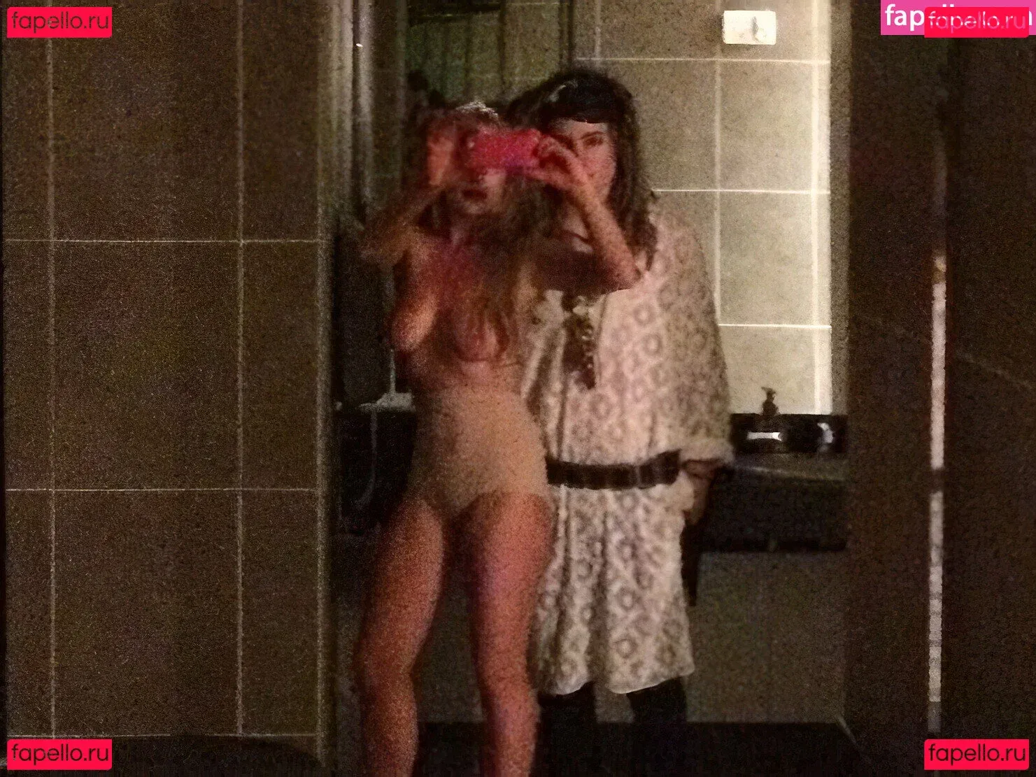 Lindsay Lohan Onlyfans Photo Gallery 