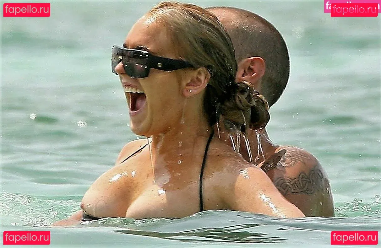 Lindsay Lohan Onlyfans Photo Gallery 