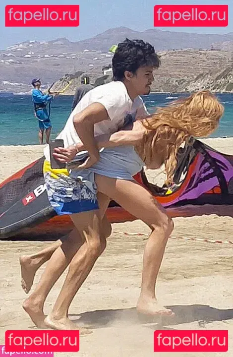 Lindsay Lohan Onlyfans Photo Gallery 