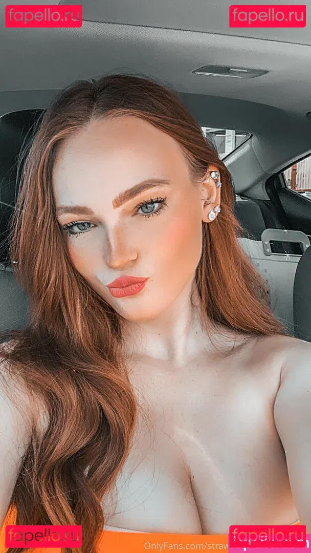 Lindsay Lohan Onlyfans Photo Gallery 