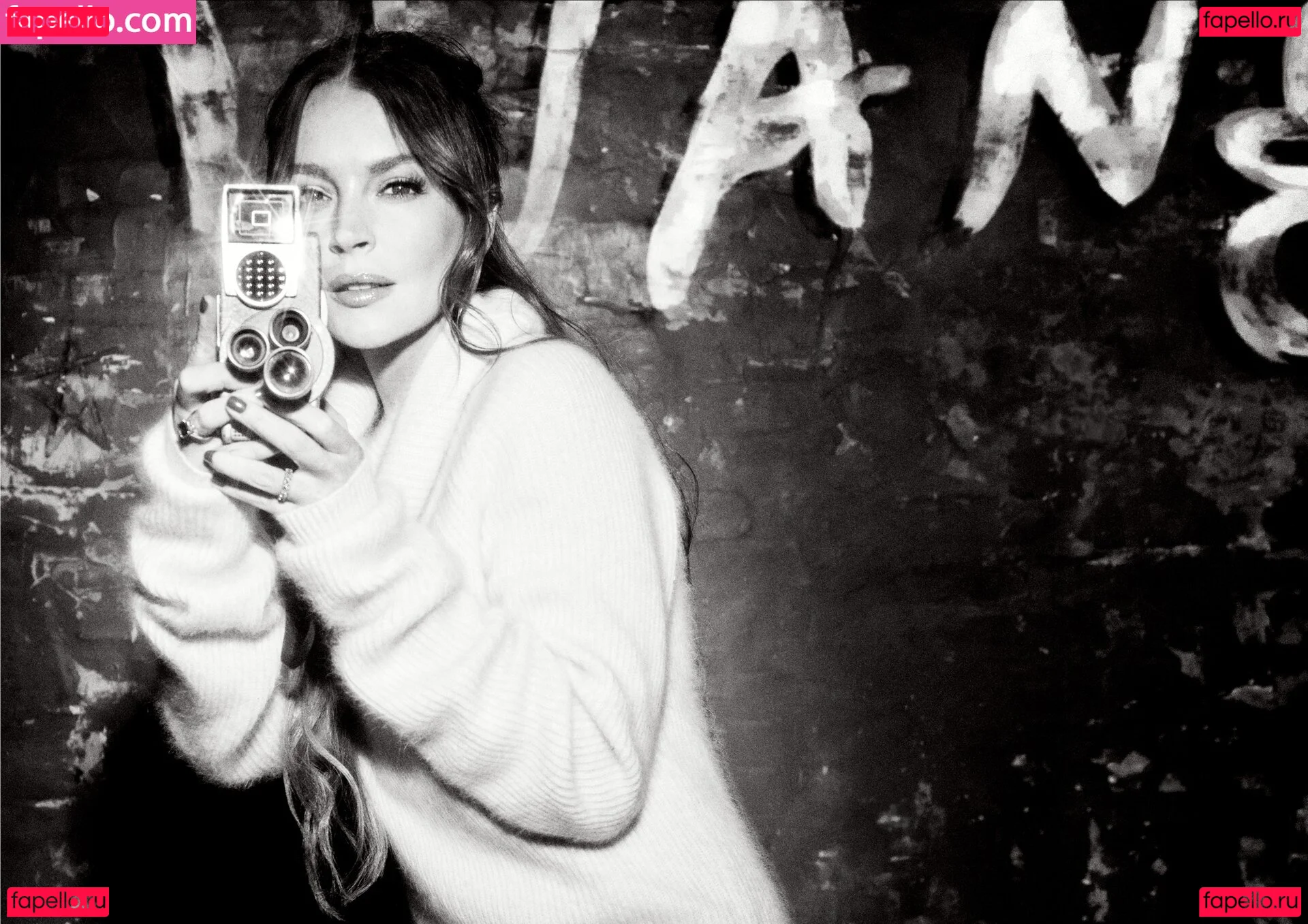 Lindsay Lohan Onlyfans Photo Gallery 