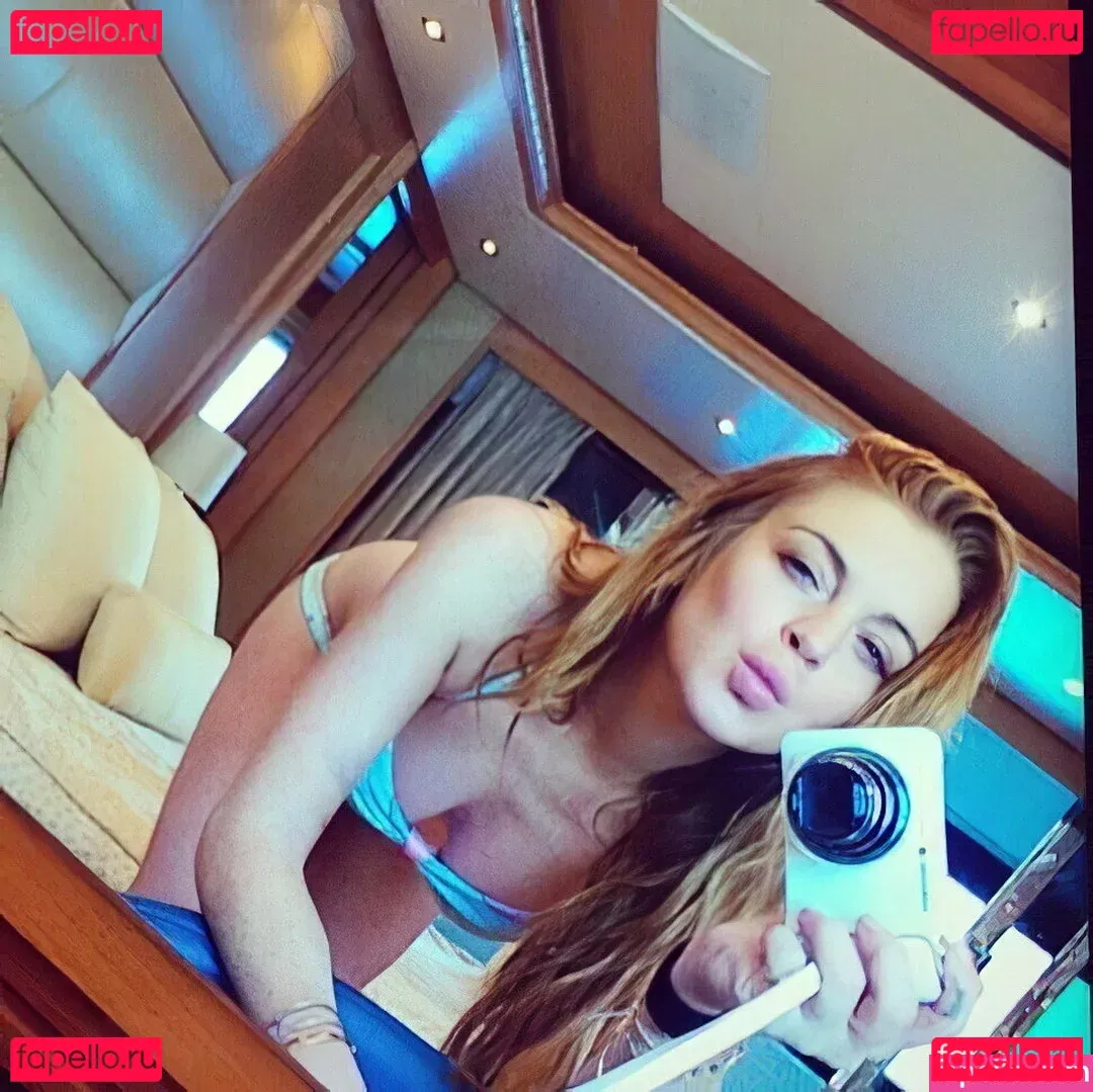 Lindsay Lohan Onlyfans Photo Gallery 