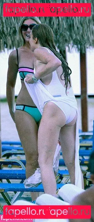 Lindsay Lohan Onlyfans Photo Gallery 