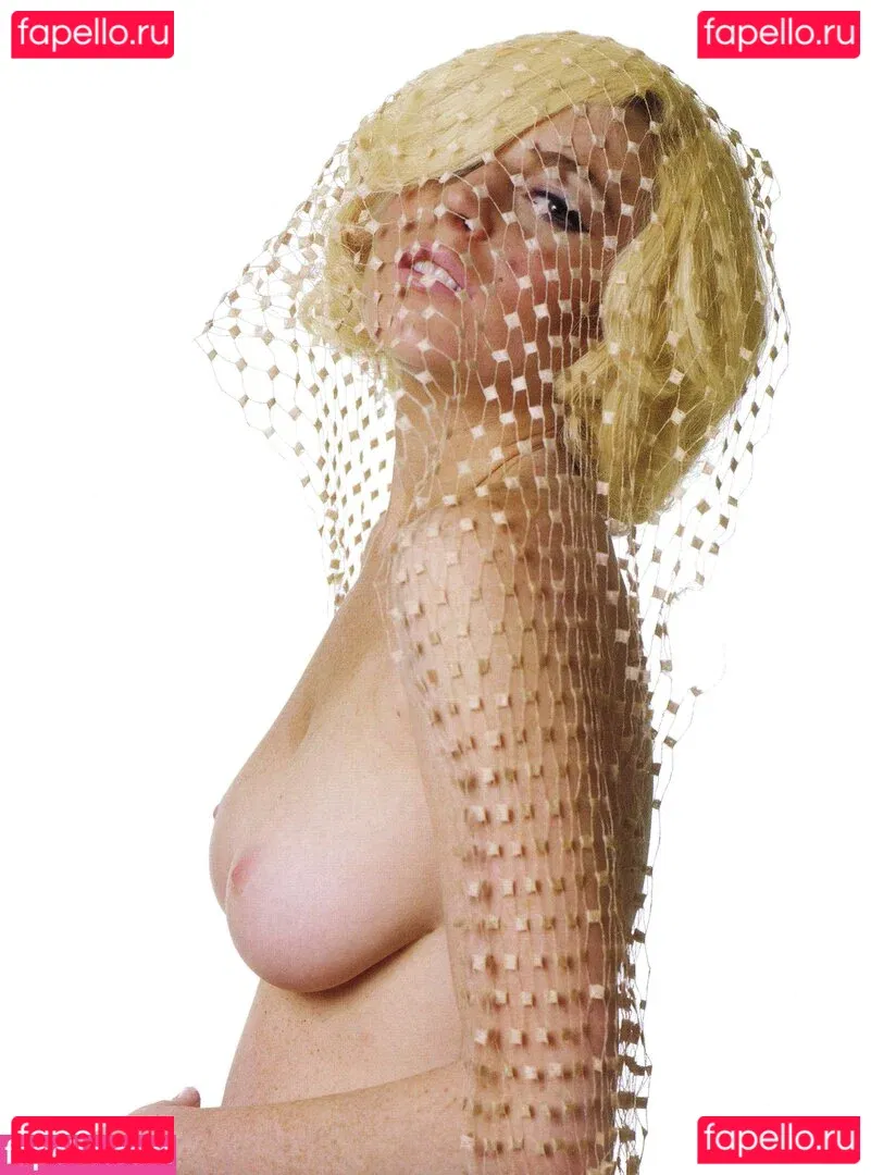 Lindsay Lohan Onlyfans Photo Gallery 