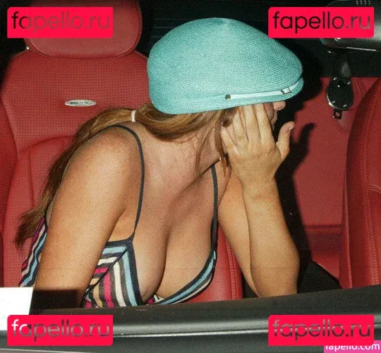 Lindsay Lohan Onlyfans Photo Gallery 