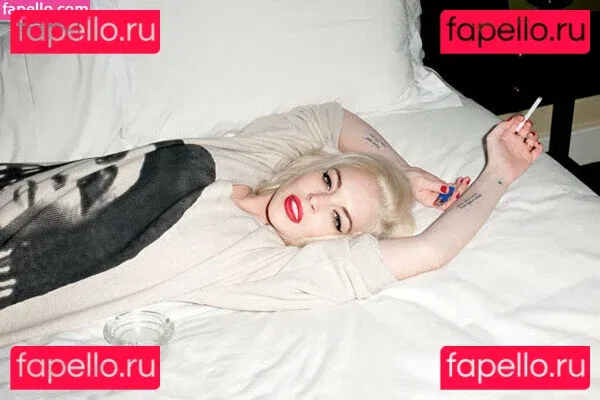 Lindsay Lohan Onlyfans Photo Gallery 