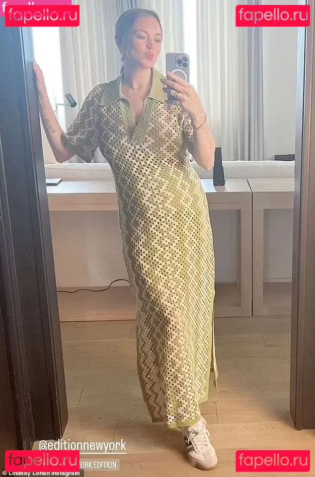 Lindsay Lohan Onlyfans Photo Gallery 