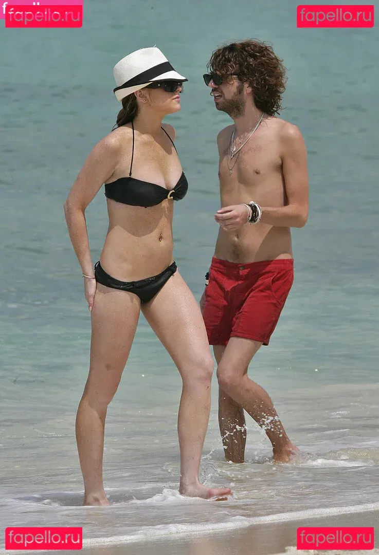 Lindsay Lohan Onlyfans Photo Gallery 