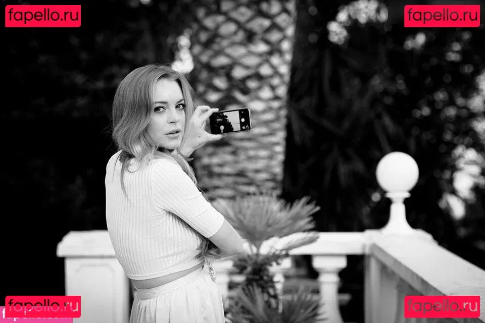 Lindsay Lohan Onlyfans Photo Gallery 