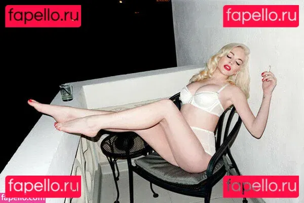 Lindsay Lohan Onlyfans Photo Gallery 