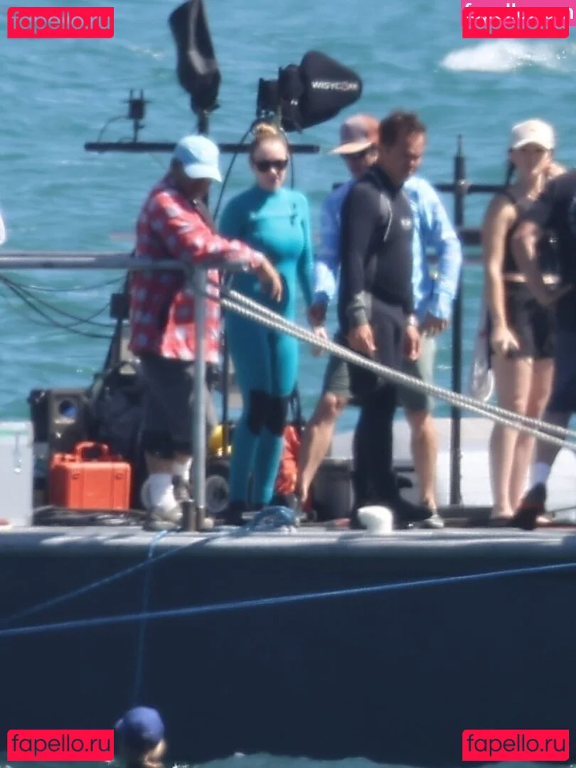 Lindsay Lohan Onlyfans Photo Gallery 