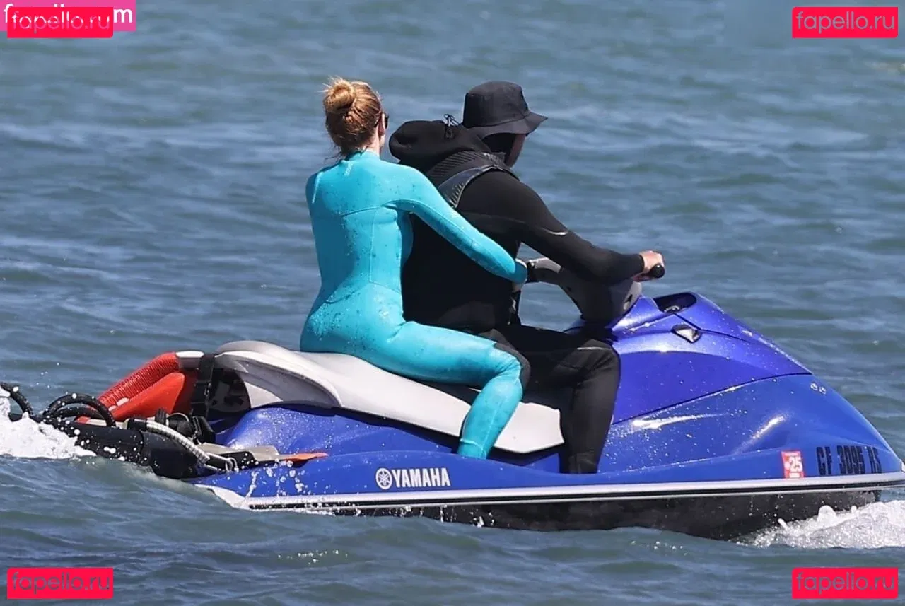 Lindsay Lohan Onlyfans Photo Gallery 