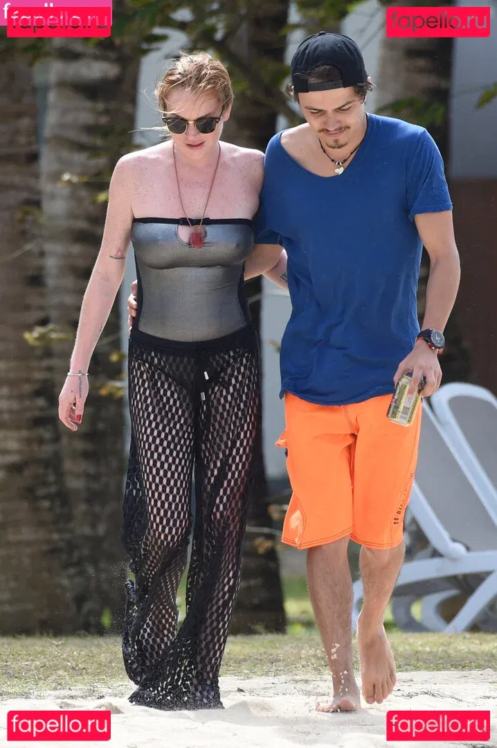 Lindsay Lohan Onlyfans Photo Gallery 