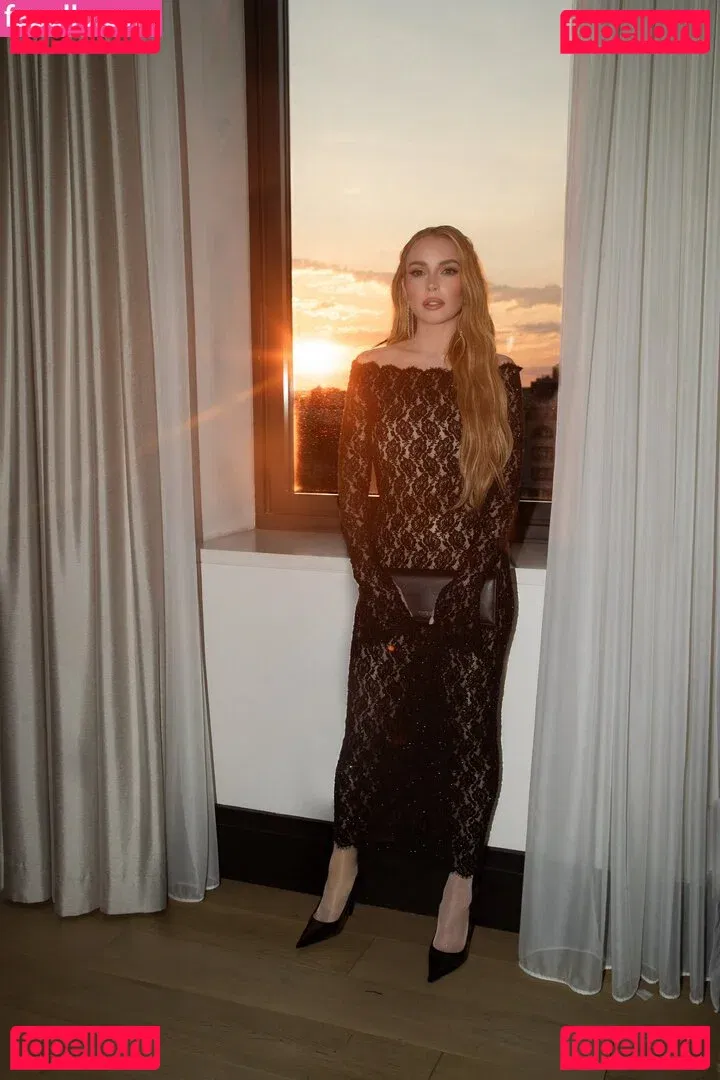 Lindsay Lohan Onlyfans Photo Gallery 