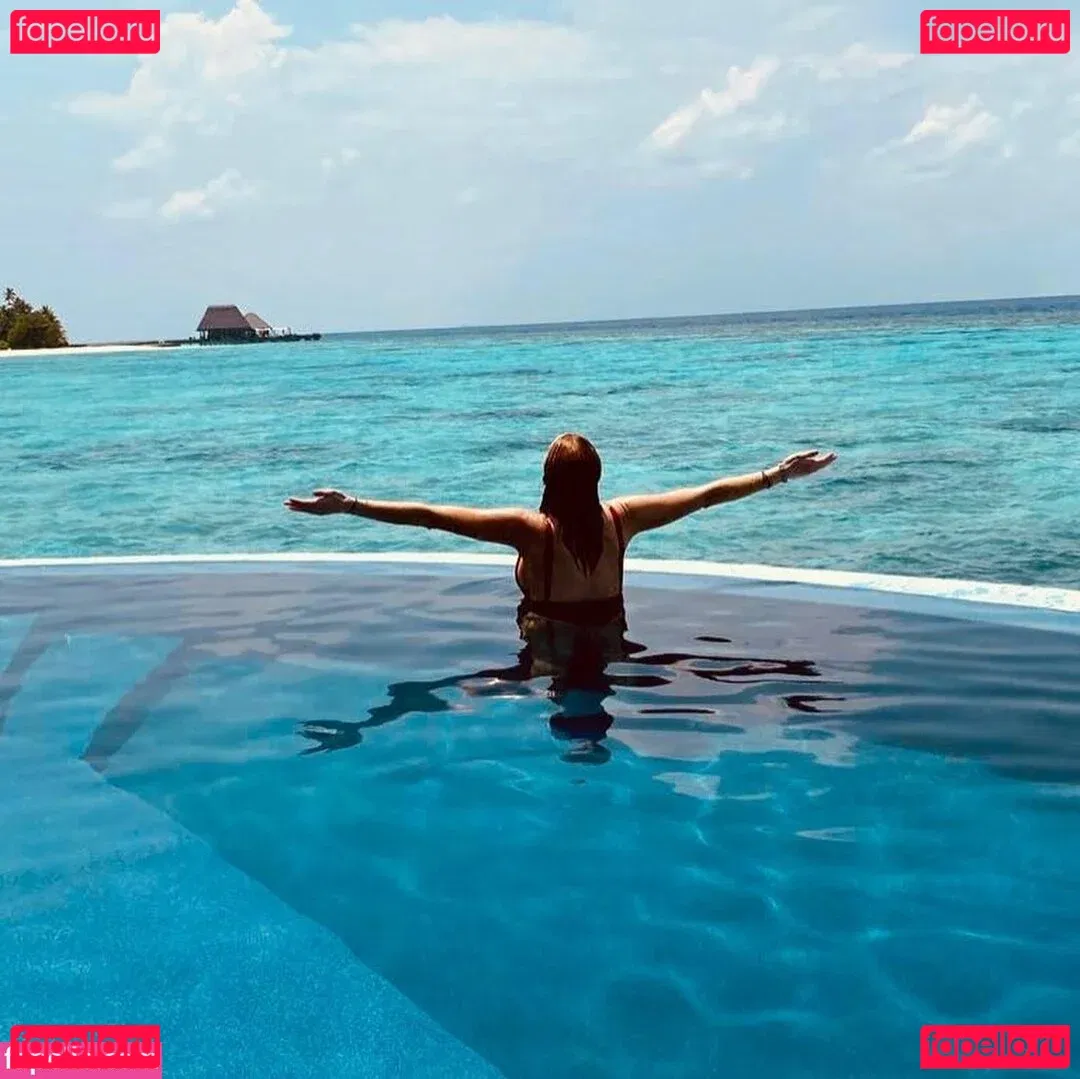 Lindsay Lohan Onlyfans Photo Gallery 