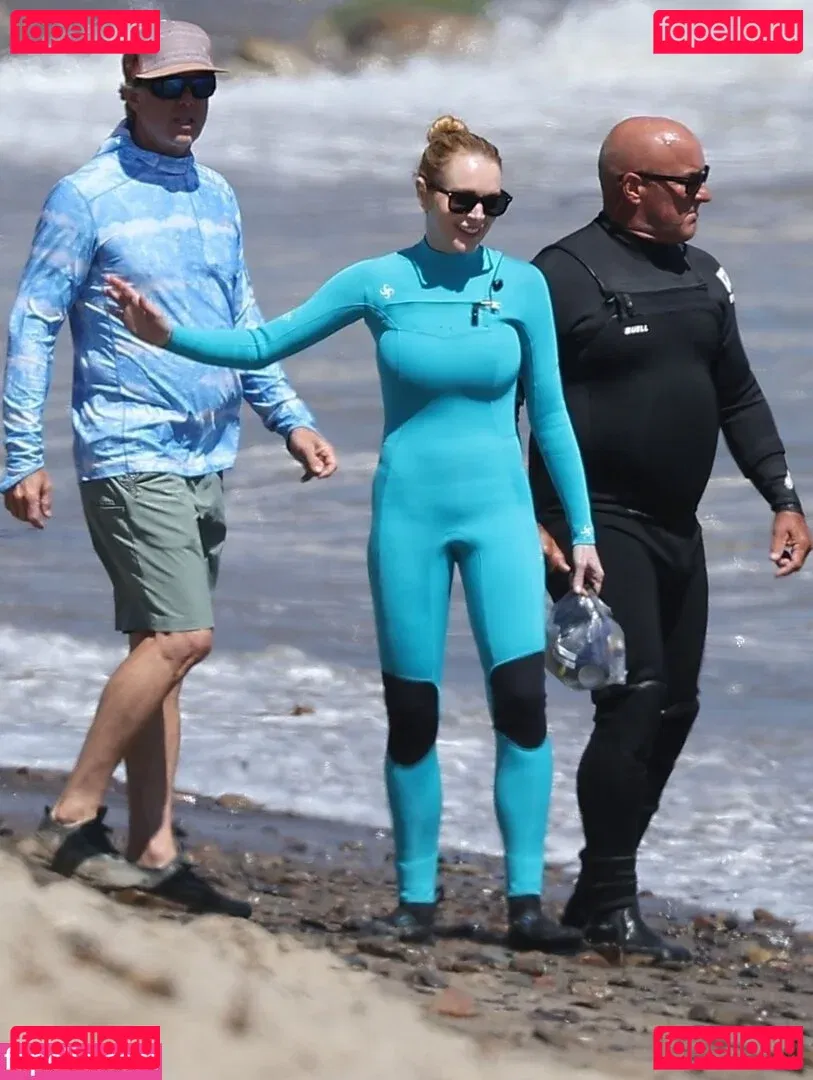 Lindsay Lohan Onlyfans Photo Gallery 