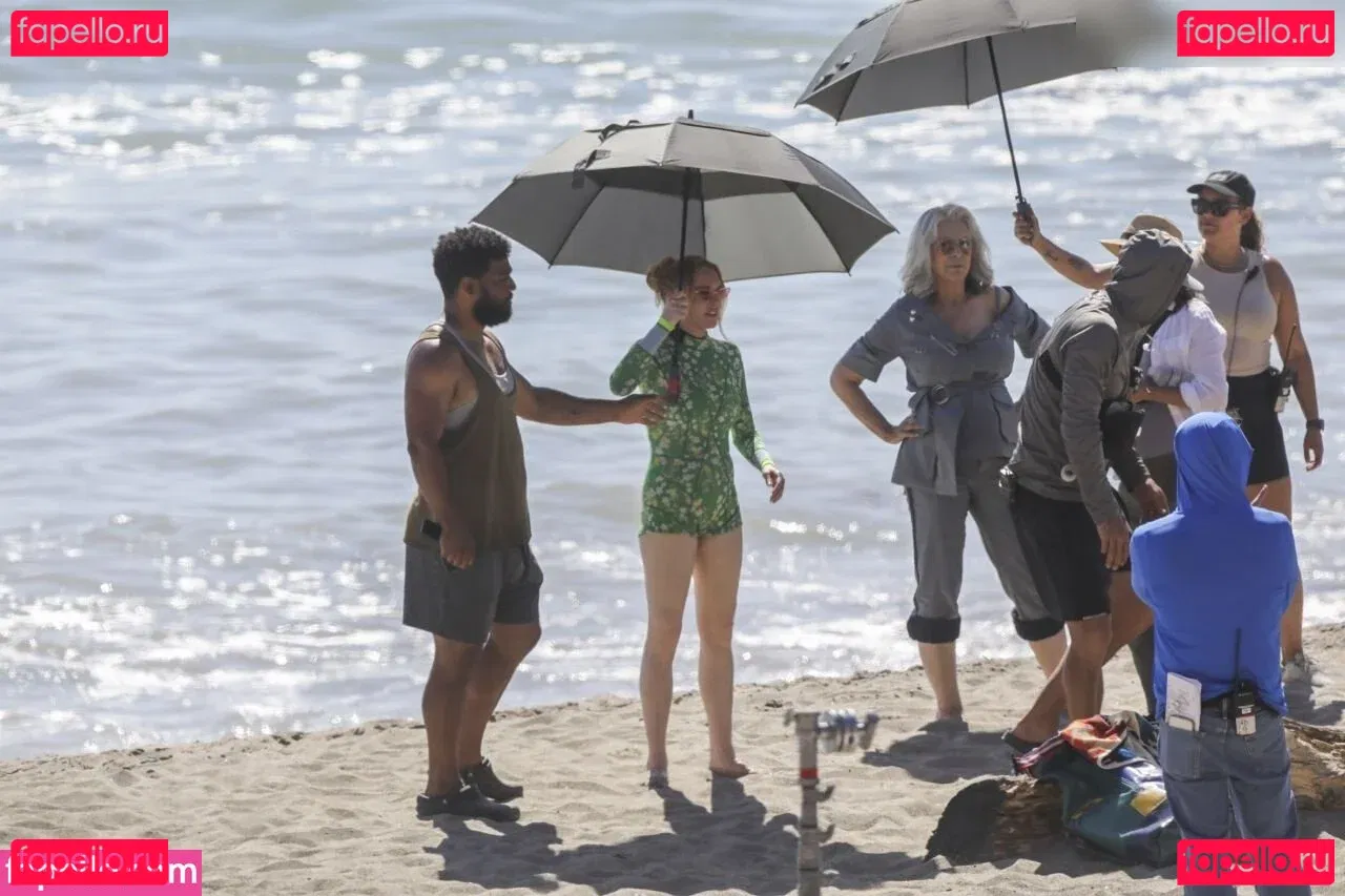 Lindsay Lohan Onlyfans Photo Gallery 