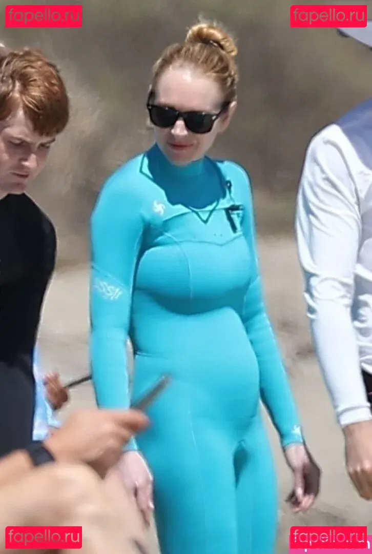 Lindsay Lohan Onlyfans Photo Gallery 