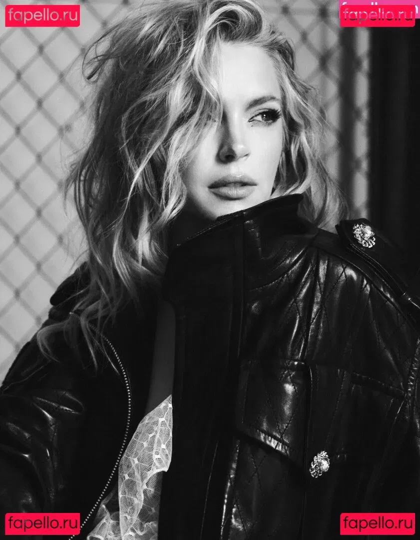 Lindsay Lohan Onlyfans Photo Gallery 