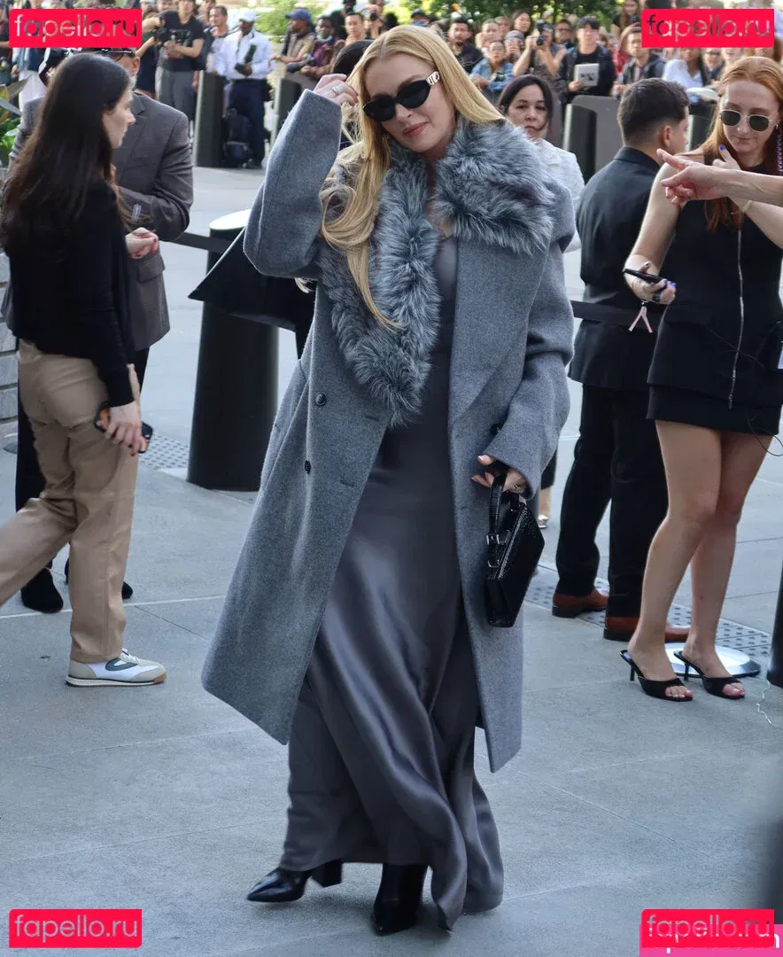 Lindsay Lohan Onlyfans Photo Gallery 