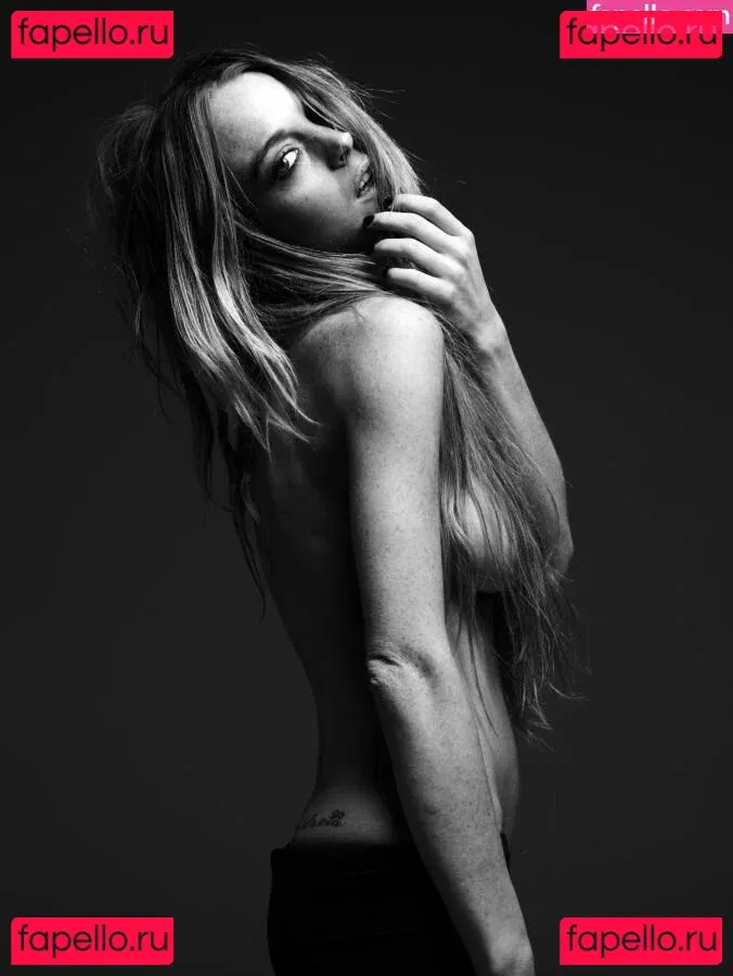 Lindsay Lohan Onlyfans Photo Gallery 