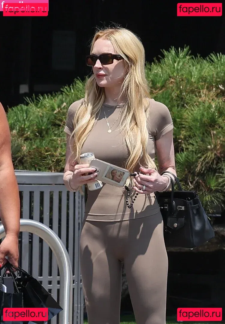 Lindsay Lohan Onlyfans Photo Gallery 