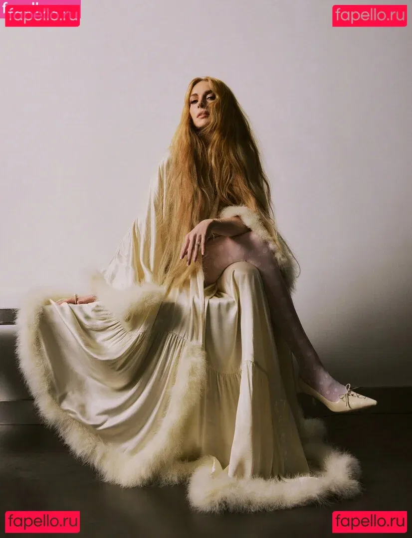 Lindsay Lohan Onlyfans Photo Gallery 