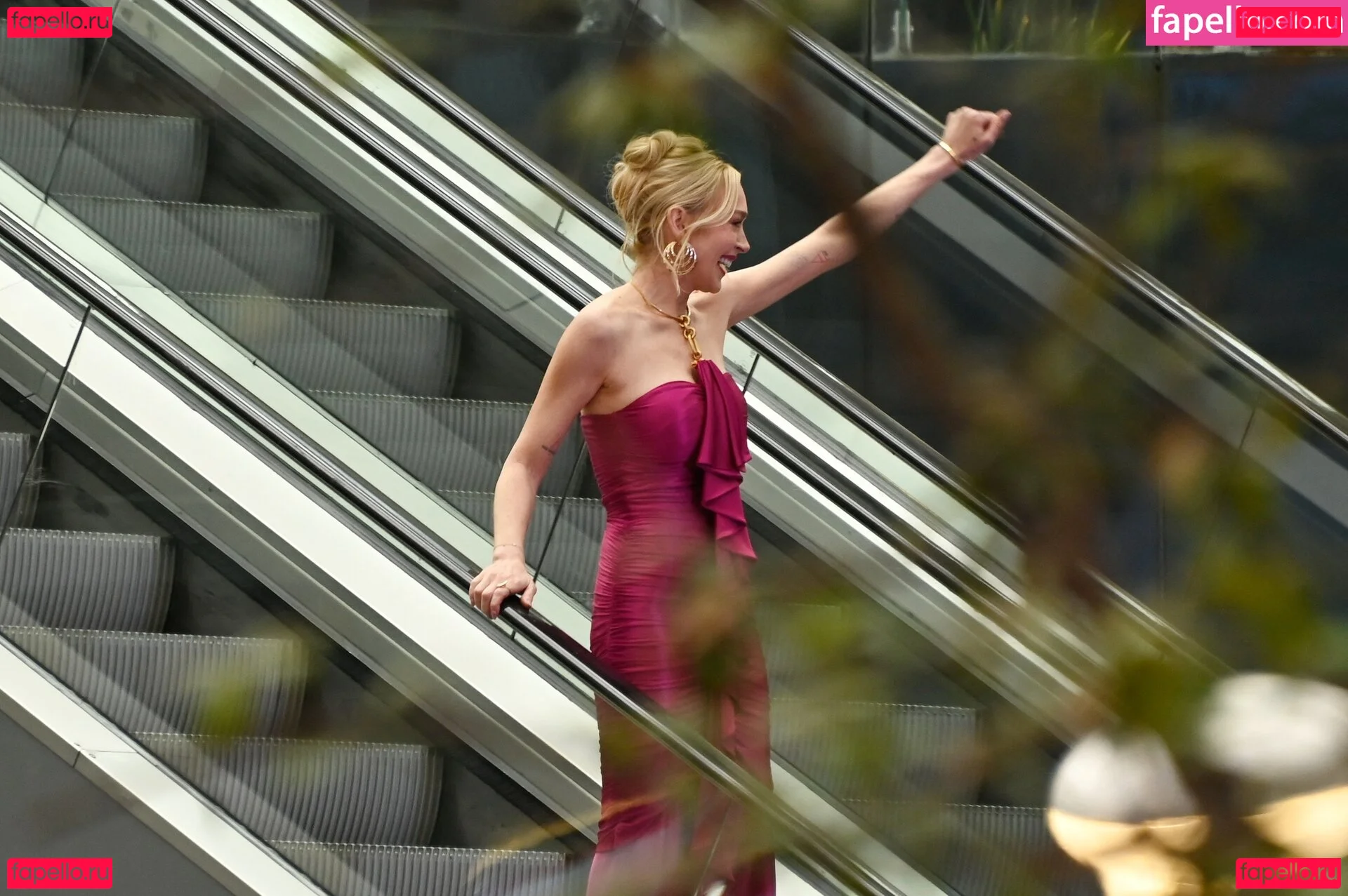 Lindsay Lohan Onlyfans Photo Gallery 