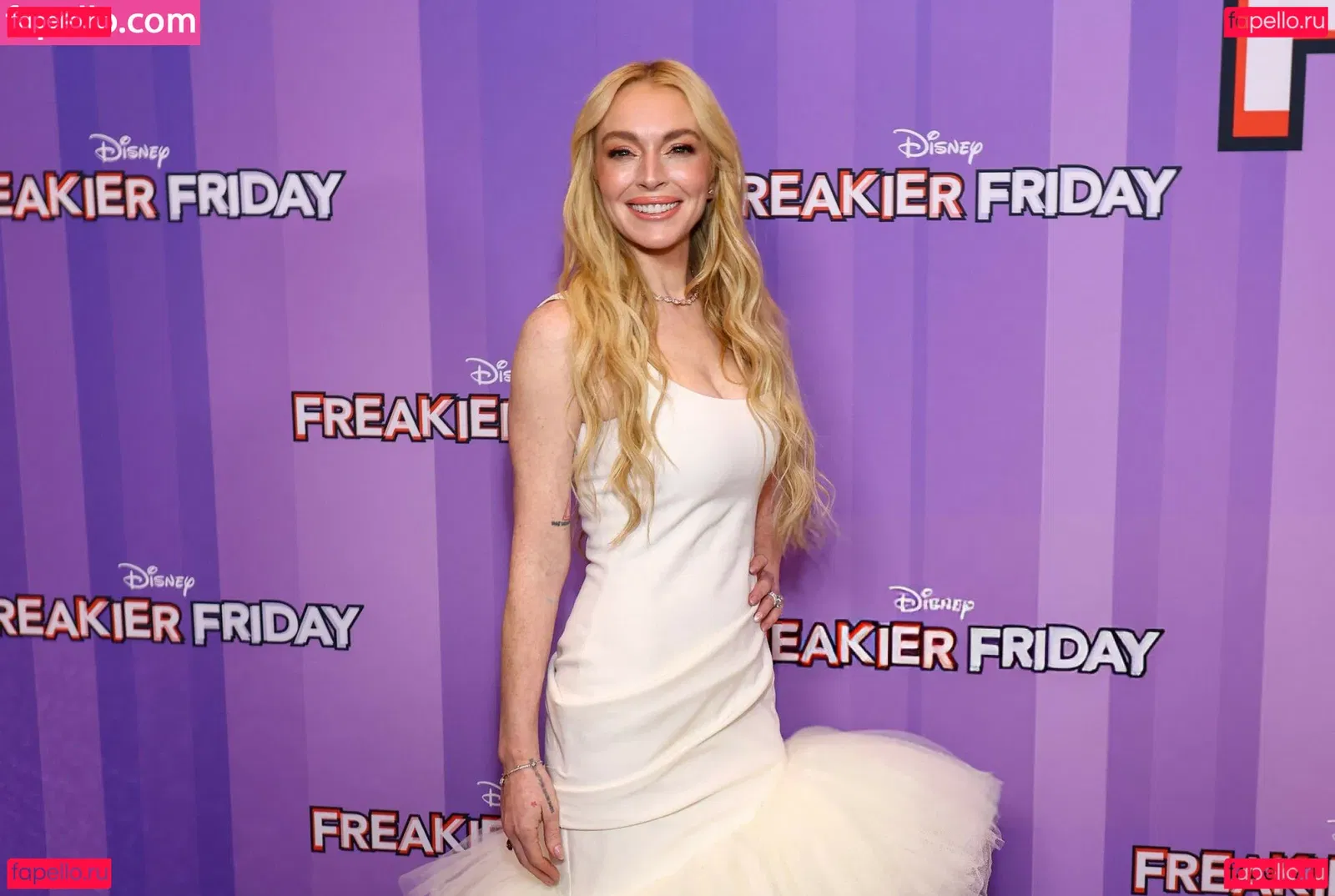 Lindsay Lohan Onlyfans Photo Gallery 