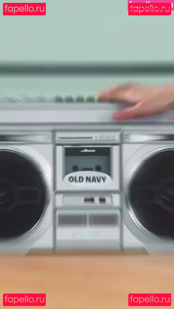 Lindsay Lohan Onlyfans Photo Gallery 