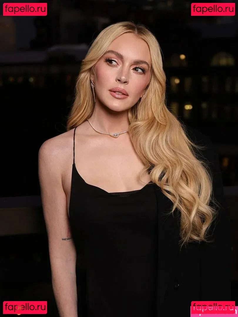 Lindsay Lohan Onlyfans Photo Gallery 