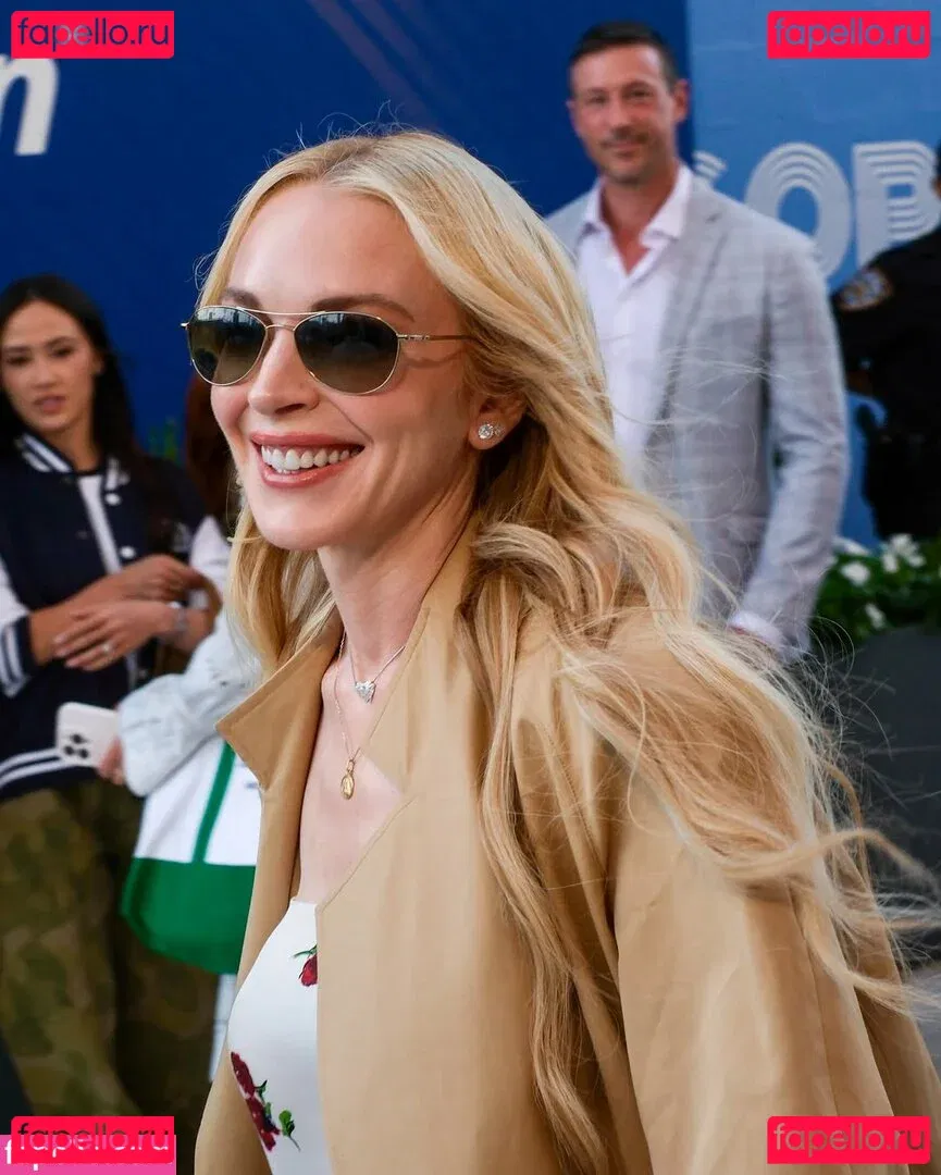 Lindsay Lohan Onlyfans Photo Gallery 