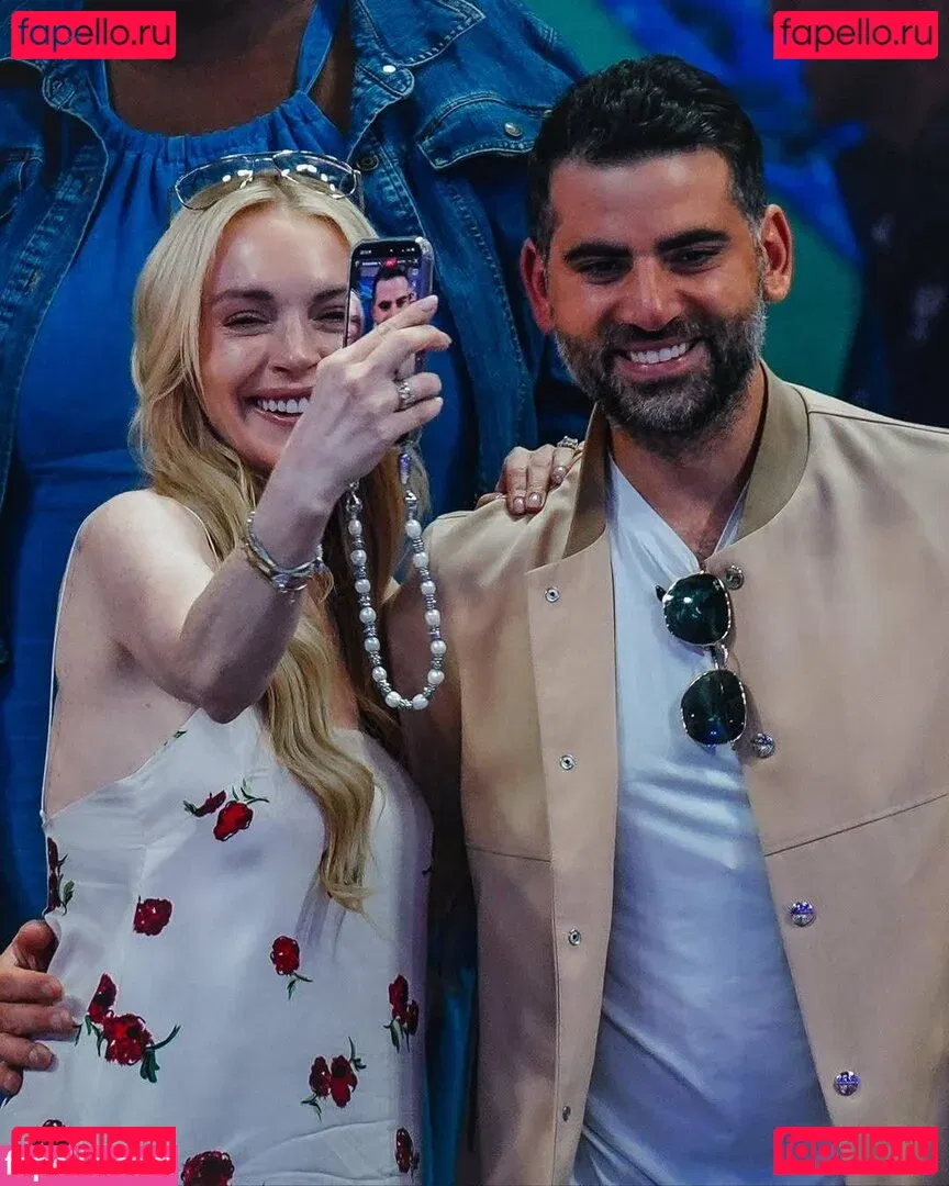 Lindsay Lohan Onlyfans Photo Gallery 