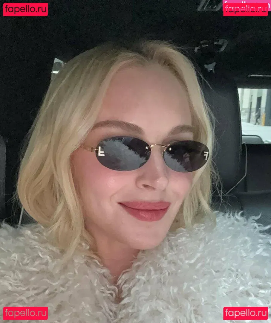 Lindsay Lohan Onlyfans Photo Gallery 