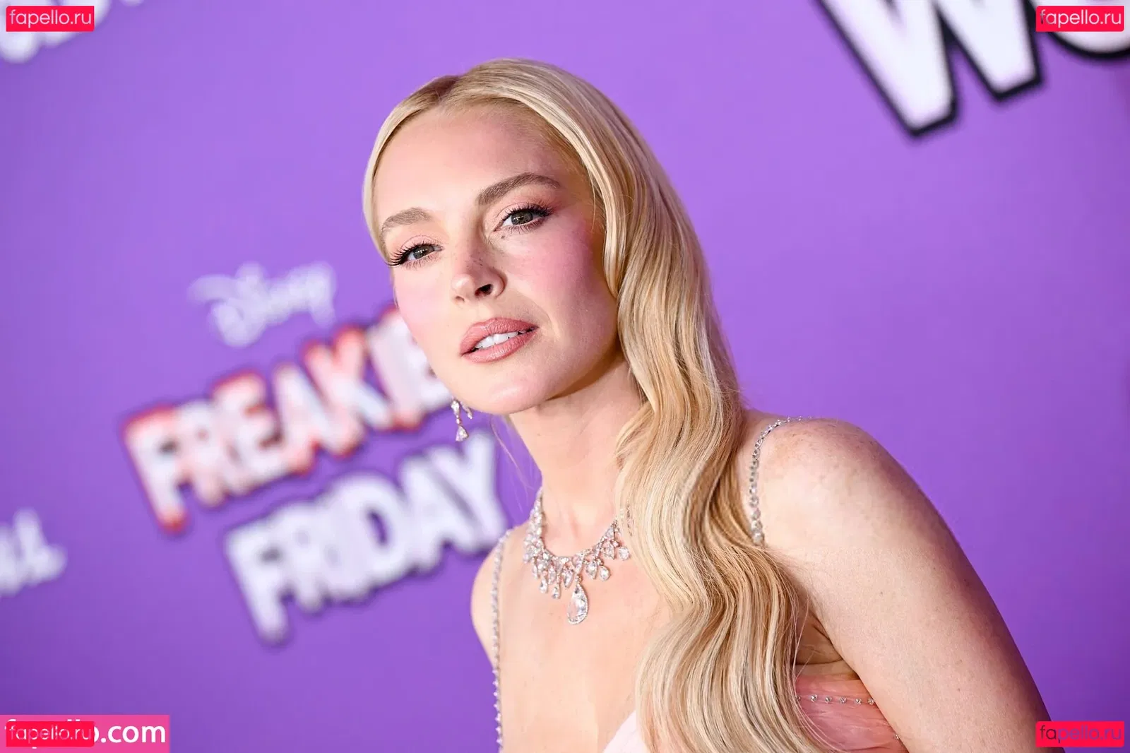 Lindsay Lohan Onlyfans Photo Gallery 