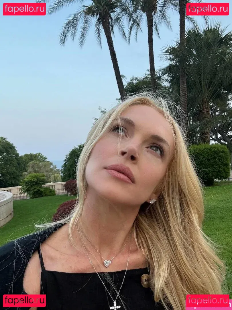 Lindsay Lohan Onlyfans Photo Gallery 