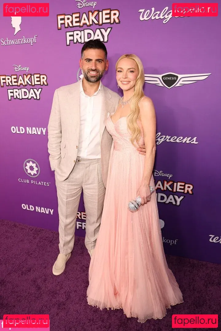 Lindsay Lohan Onlyfans Photo Gallery 