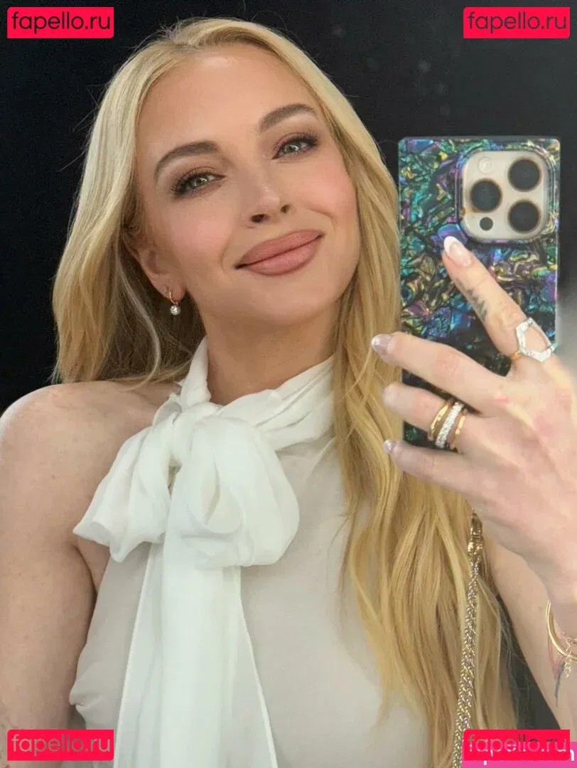 Lindsay Lohan Onlyfans Photo Gallery 