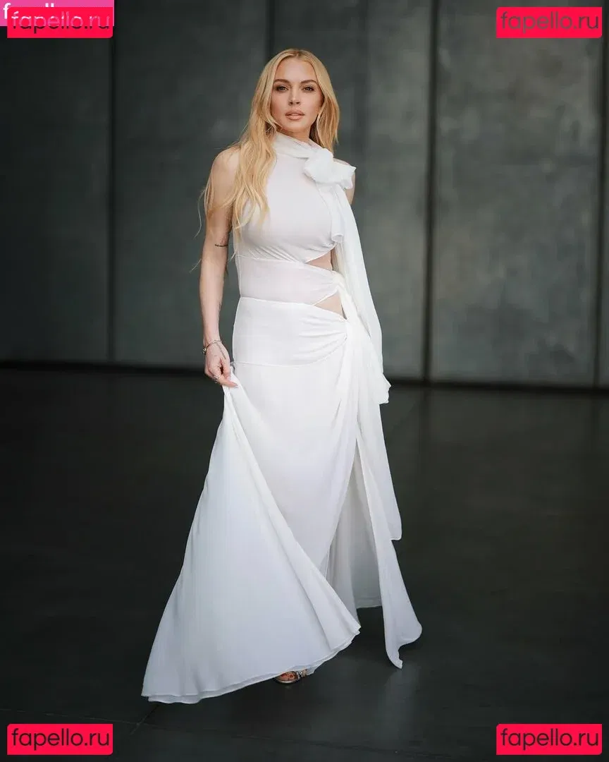 Lindsay Lohan Onlyfans Photo Gallery 