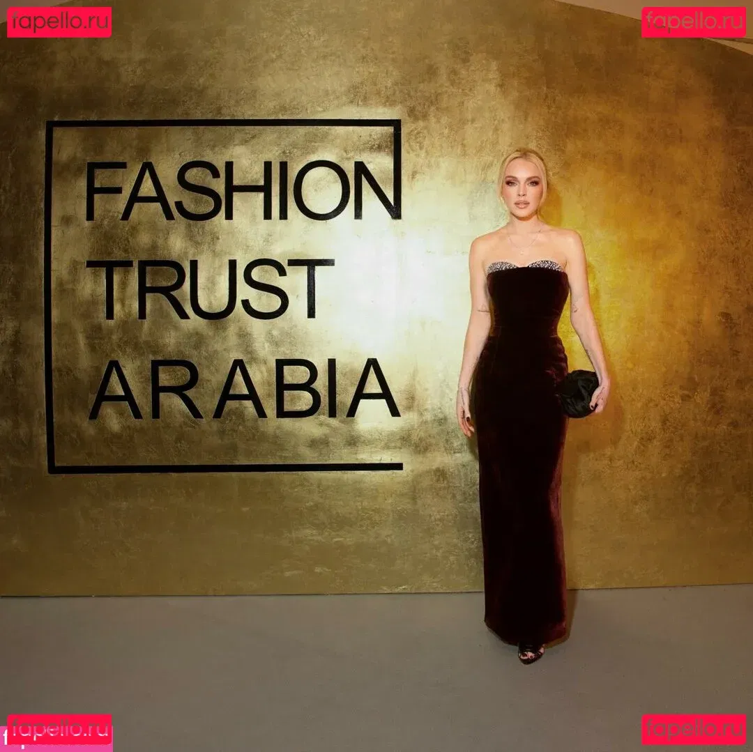 Lindsay Lohan Onlyfans Photo Gallery 