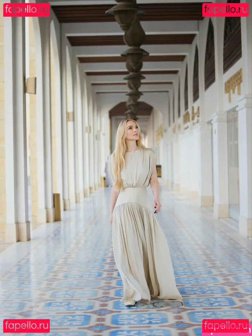 Lindsay Lohan Onlyfans Photo Gallery 