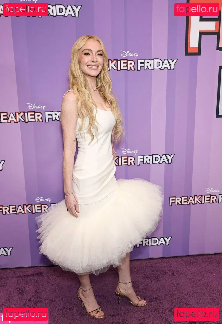 Lindsay Lohan Onlyfans Photo Gallery 